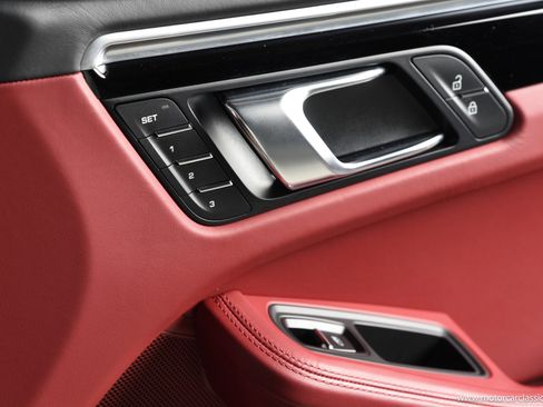 Used 2024 Porsche Macan S image 34