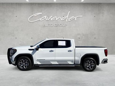 Used 2022 GMC Sierra 1500 SLT w/ SLT Convenience Package image 13