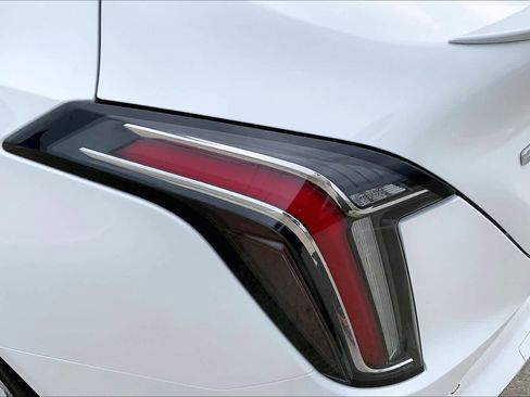 Used 2023 Cadillac CT4 Sport w/ Technology Package image 28