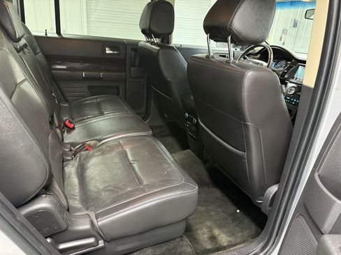Used 2018 Ford Flex Limited image 29