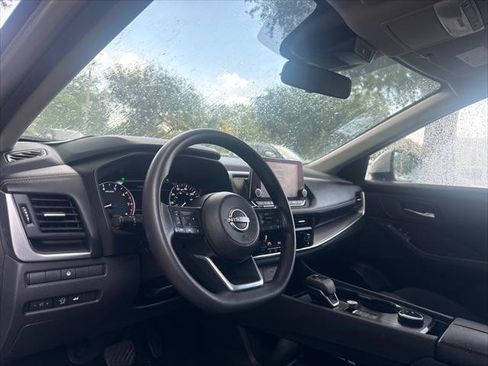 Used 2024 Nissan Rogue SV AWD/4WD image 13