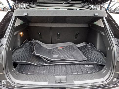 Used 2024 Chevrolet Trax LT w/ Driver Confidence Package image 28