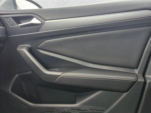 Used 2024 Volkswagen Jetta SE FWD image 27