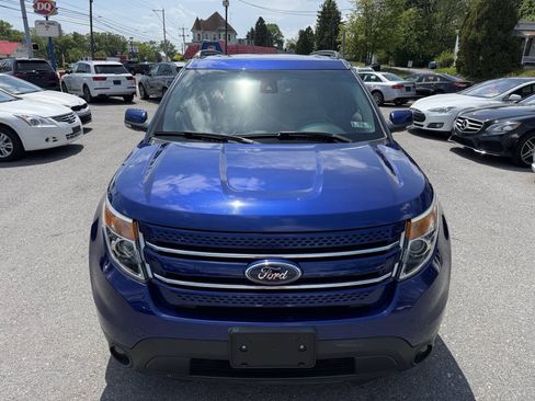 Used 2014 Ford Explorer Limited w/ Equipment Group 302A AWD/4WD image 2