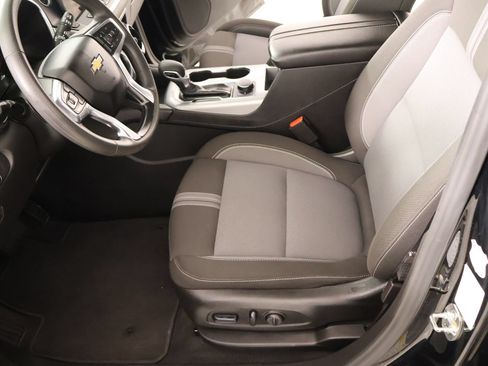 Used 2025 Chevrolet Blazer LT FWD image 11