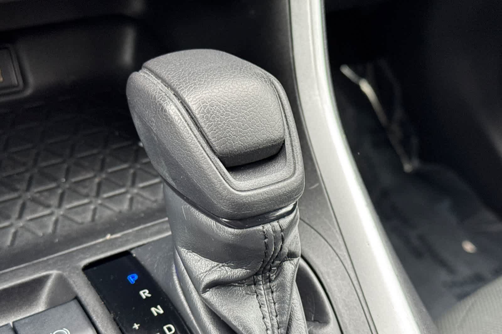 Used 2023 Toyota RAV4 XLE AWD/4WD image 23