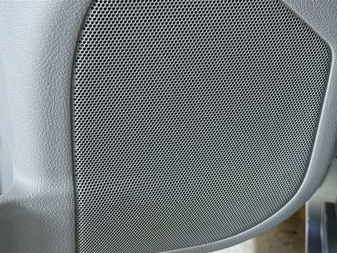 Used 2016 Toyota Camry LE image 21