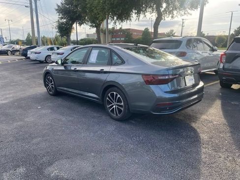 Used 2023 Volkswagen Jetta Sport FWD image 3