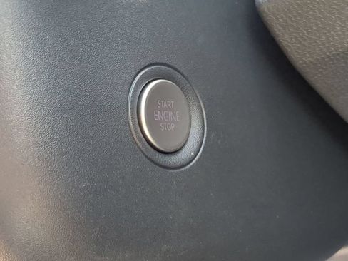 Certified 2022 Volkswagen ID.4 Pro S RWD image 33