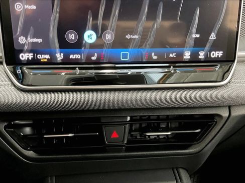 New 2026 Volkswagen Tiguan S image 21