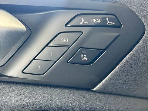 Certified 2024 BMW X7 xDrive40i w/ M Sport Package image 18