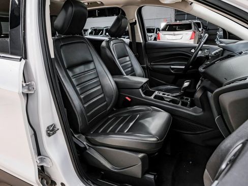 Used 2019 Ford Escape SEL image 41