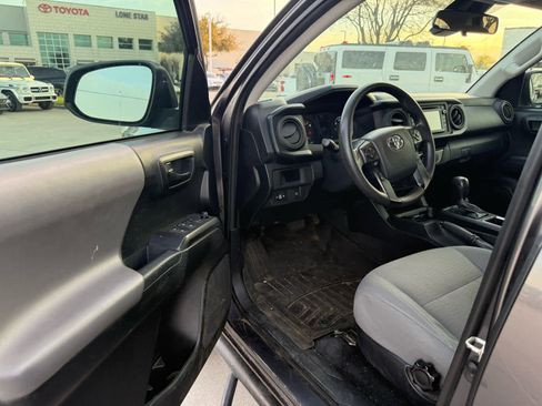 Used 2019 Toyota Tacoma SR w/ SR Convenience Package image 5