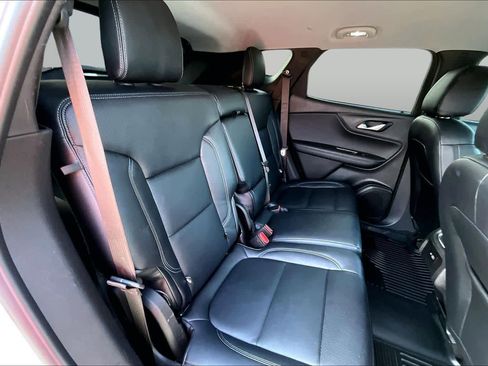 Used 2021 Chevrolet Blazer LT FWD image 19