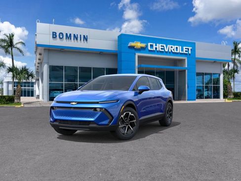 New 2026 Chevrolet Equinox EV LT image 8