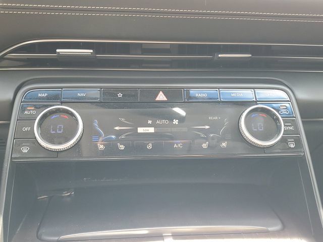 Used 2022 Genesis GV80 3.5T w/ Advanced Package 06 AWD/4WD image 17