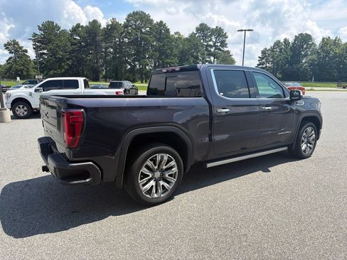 Used 2024 GMC Sierra 1500 Denali w/ Denali Reserve Package AWD/4WD image 10