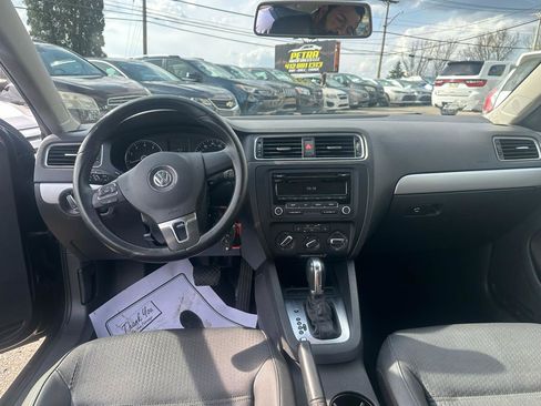 Used 2013 Volkswagen Jetta SE image 10