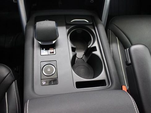Used 2023 Land Rover Discovery S R-Dynamic AWD/4WD image 36