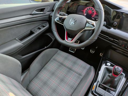 Used 2024 Volkswagen GTI S image 31