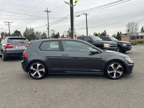 Used 2015 Volkswagen GTI SE image 5