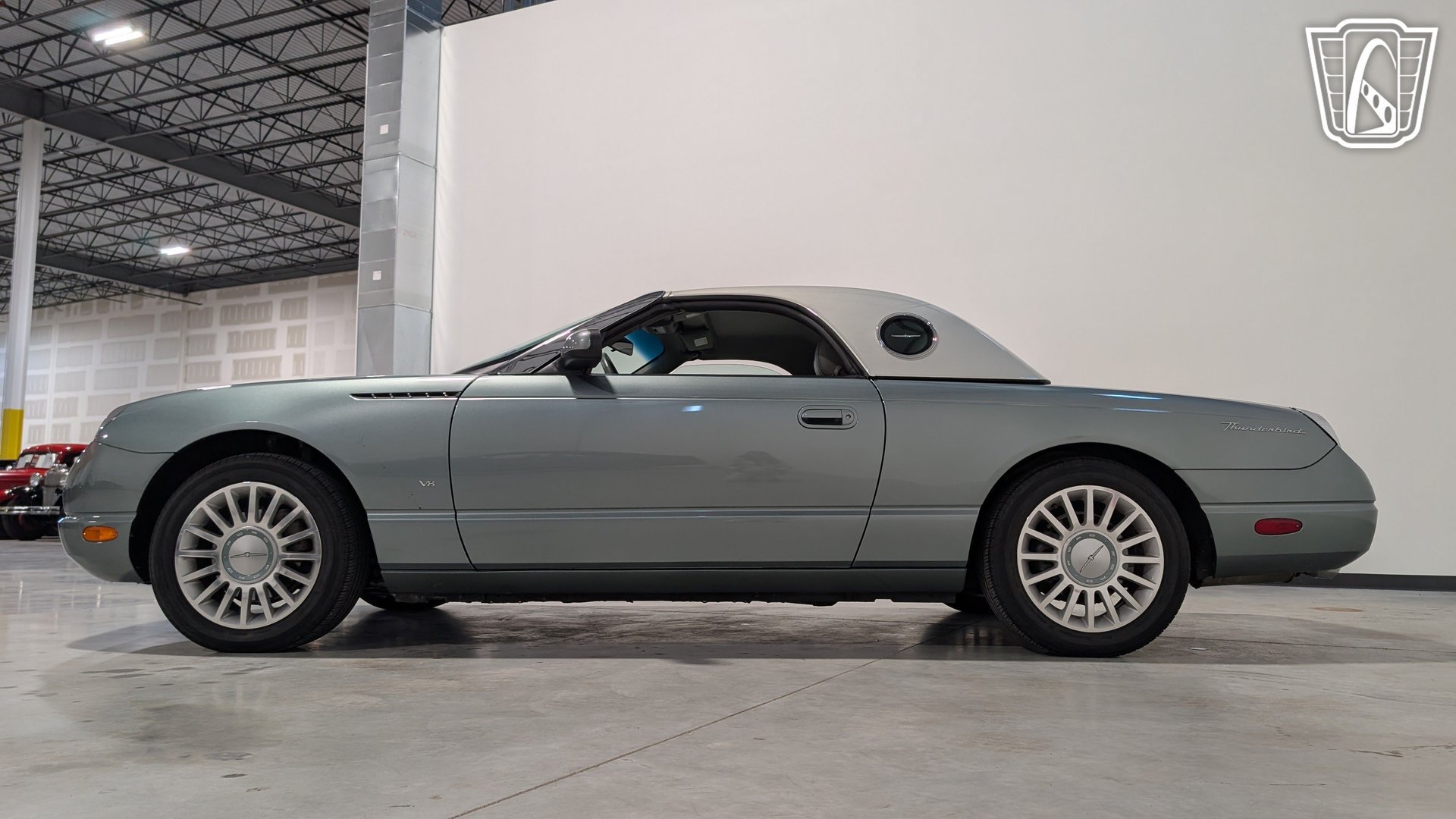 Used 2004 Ford Thunderbird Pacific Coast RWD image 7