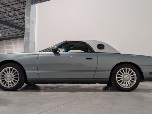 Used 2004 Ford Thunderbird Pacific Coast RWD image 7