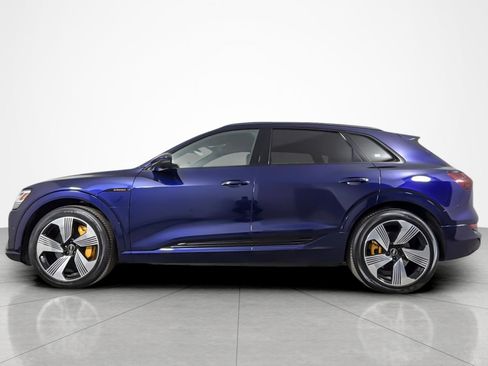 Used 2022 Audi e-tron Premium Plus AWD/4WD image 2