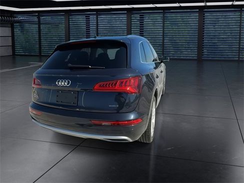 Used 2020 Audi Q5 2.0T Premium Plus w/ Premium Plus Package image 7