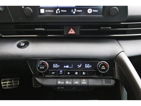 Certified 2025 Hyundai Elantra Sport FWD image 26