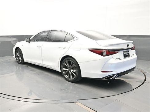Used 2019 Lexus ES 350 F Sport image 3