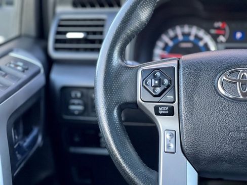 Used 2018 Toyota 4Runner SR5 image 36