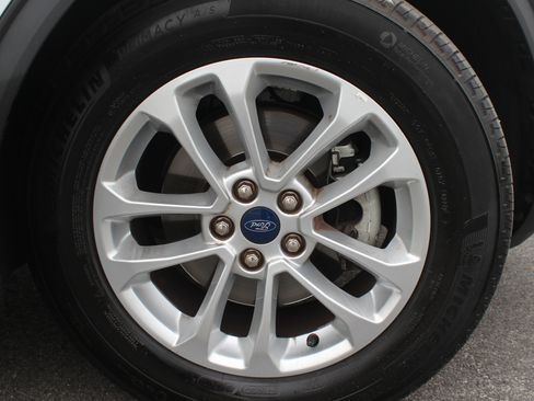 Used 2022 Ford Escape SE image 51