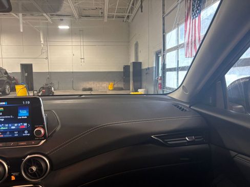 Used 2025 Nissan Sentra SV image 34