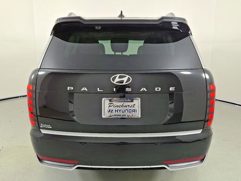 New 2026 Hyundai Palisade Calligraphy FWD image 5