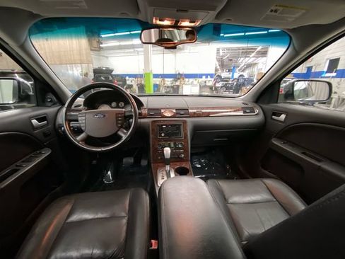 Used 2005 Ford Five Hundred Limited FWD image 29