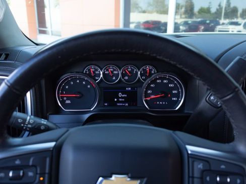 Used 2022 Chevrolet Silverado 1500 LTZ AWD/4WD image 30