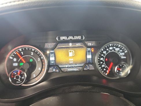 Used 2024 RAM 2500 Laramie AWD/4WD image 11