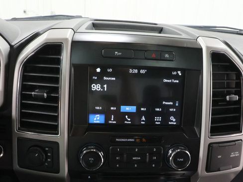 Used 2017 Ford F150 Lariat image 13