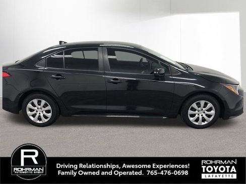 Used 2020 Toyota Corolla LE image 8