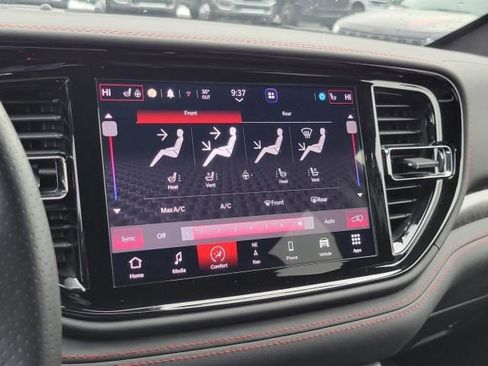 Used 2024 Dodge Durango R/T image 32