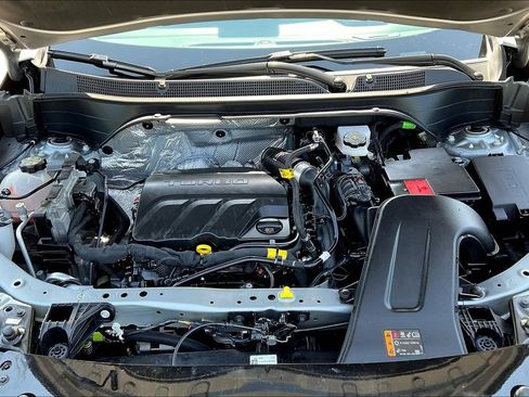 Used 2025 Chevrolet Trax ACTIV FWD image 29