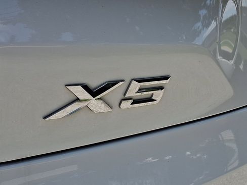 Used 2021 BMW X5 xDrive40i w/ M Sport Package AWD/4WD image 24