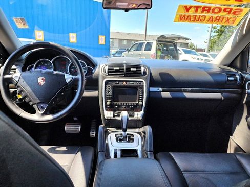 Used 2006 Porsche Cayenne S image 17