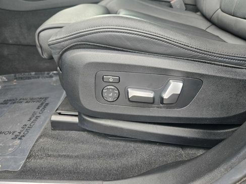 Used 2022 BMW X5 sDrive40i w/ Premium Package RWD image 16