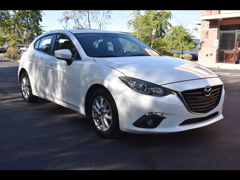 Used 2016 MAZDA MAZDA3 i Touring FWD image 2