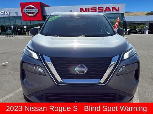 Used 2023 Nissan Rogue S AWD/4WD image 8