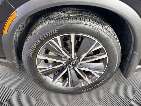 Certified 2026 INFINITI QX60 Luxe w/ Family Package FWD image 34