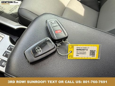 Used 2024 Toyota 4Runner SR5 Premium w/ Moonroof Package AWD/4WD image 39