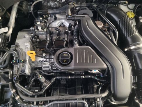 Used 2023 Volkswagen Jetta SE image 30